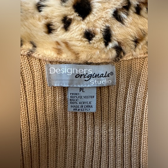 Designers Original Leopard print Vest Soft and comfy Perfect for Fall size PL - Picture 5 of 6